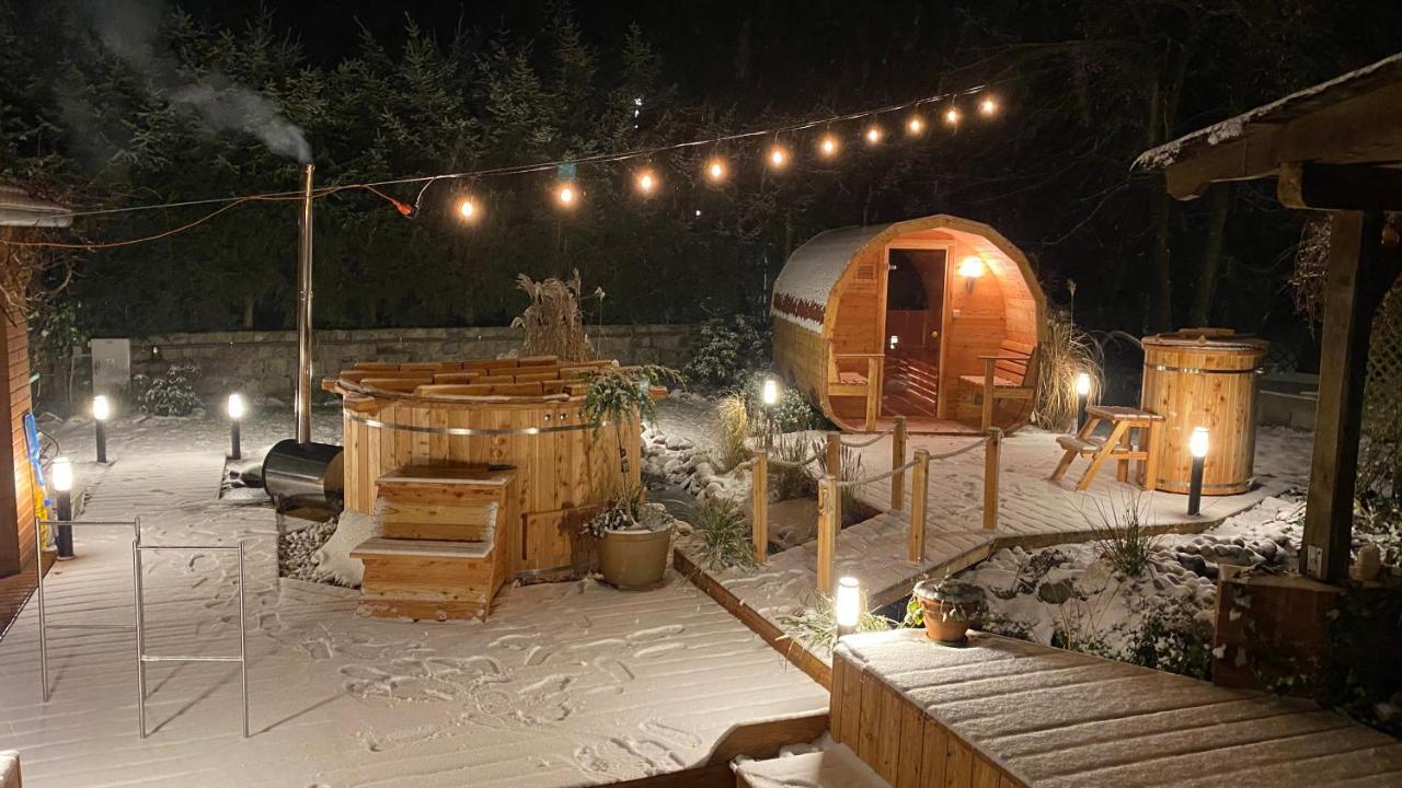 Poziomka Hotel Kujan Buitenkant foto