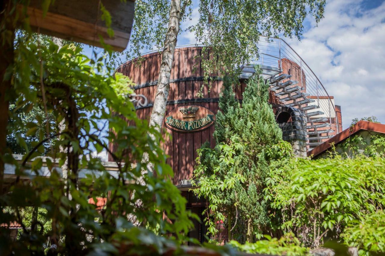 Poziomka Hotel Kujan Buitenkant foto